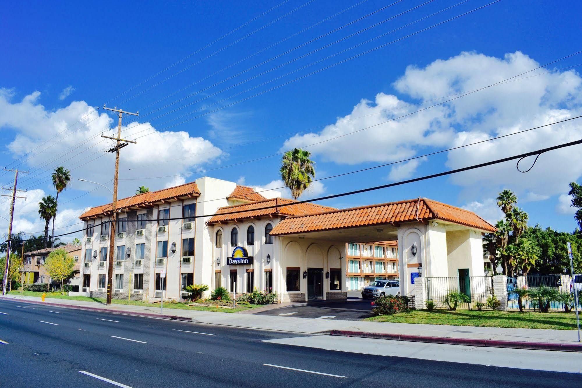 Days Inn By Wyndham Anaheim Near The Park Exteriér fotografie